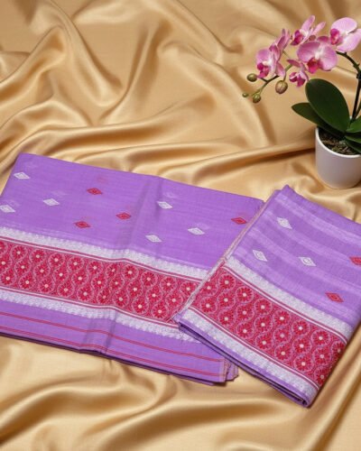 a handmade Nunee Cotton Sador Mekhela with unstitched Blouse piece
