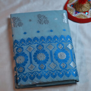 Toss silk mekhela sador with unstitched blouse