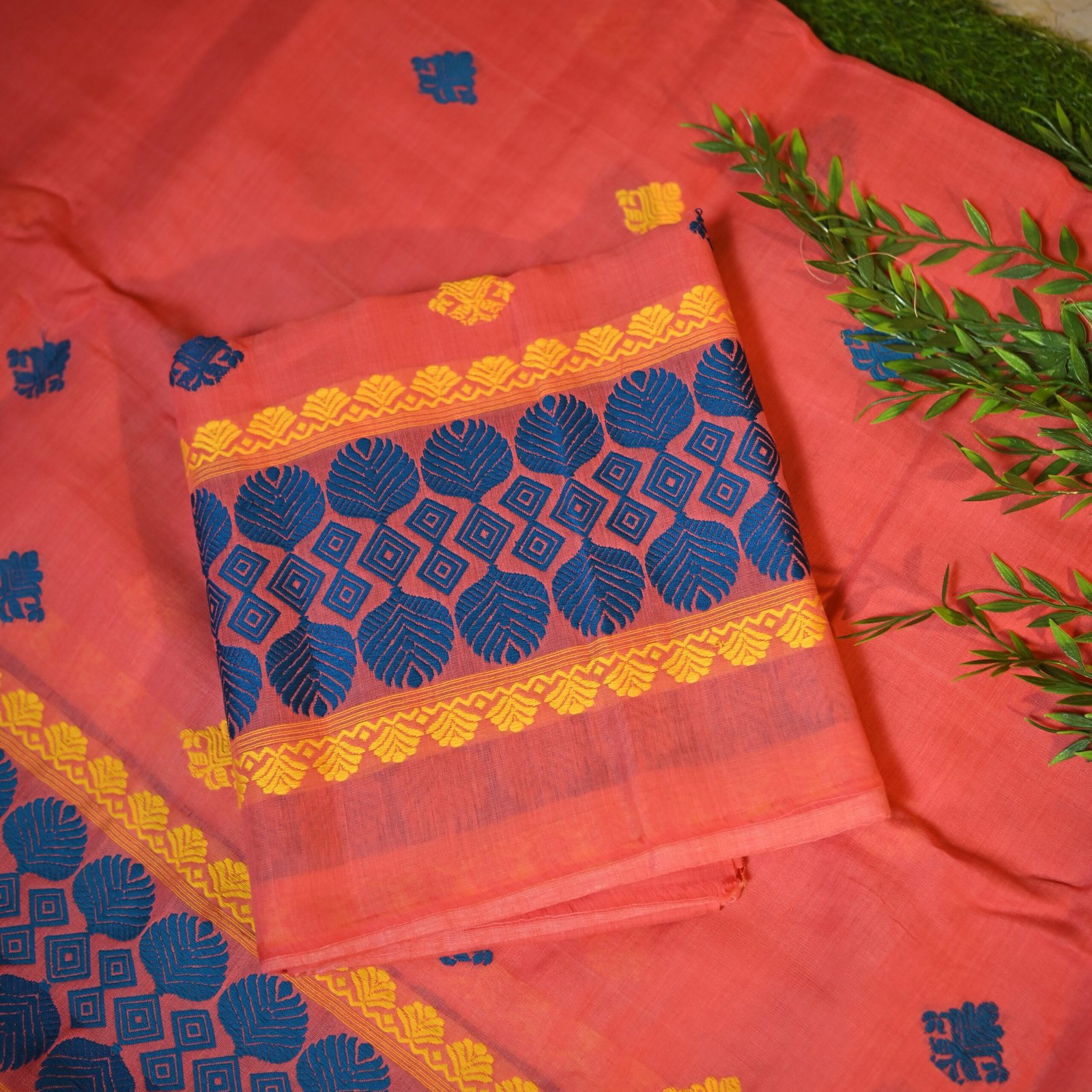Nunee Cotton Sadar Mekhela (Handmade) - Image 4