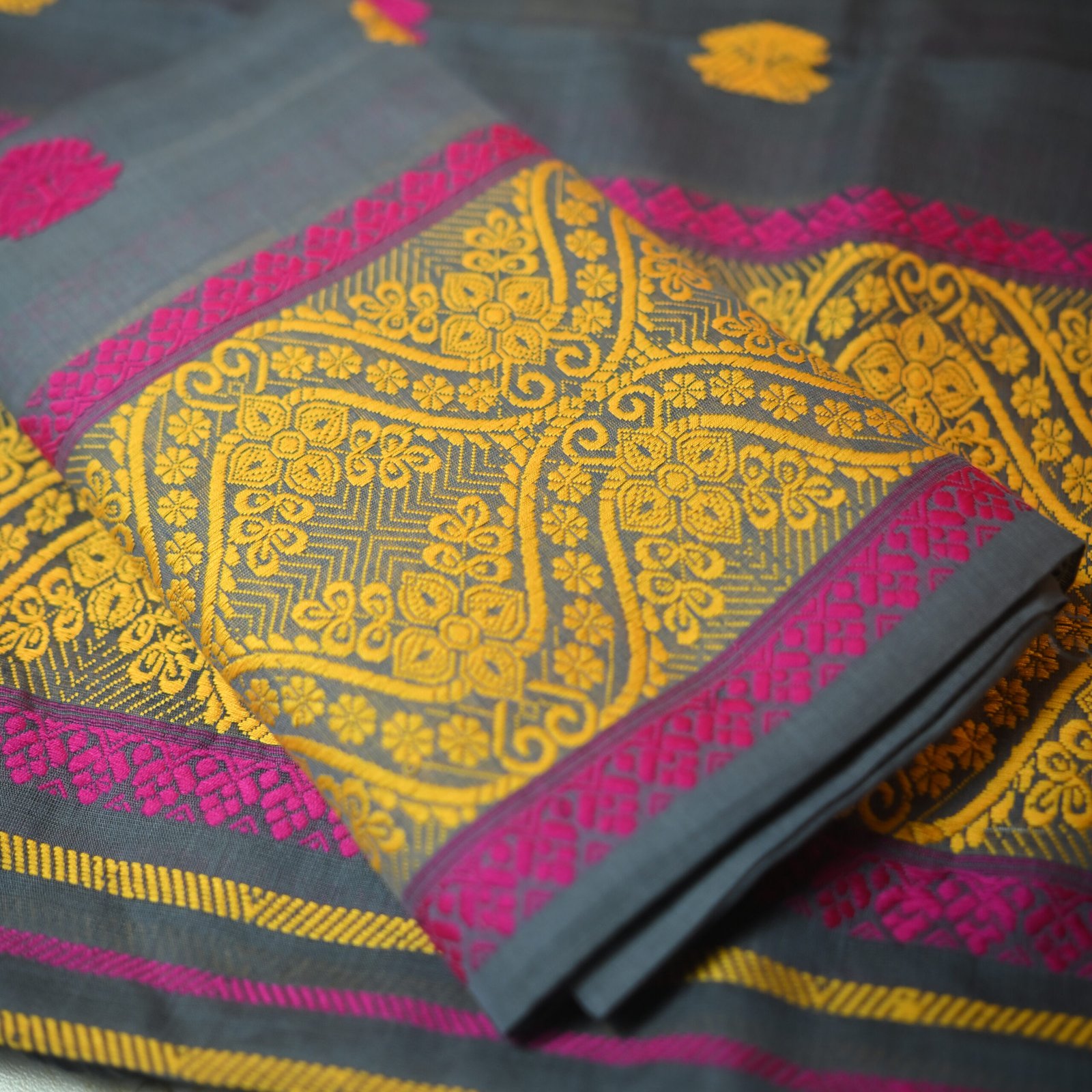 Kesapat Cotton Sadar Mekhela (Handmade) - Image 3